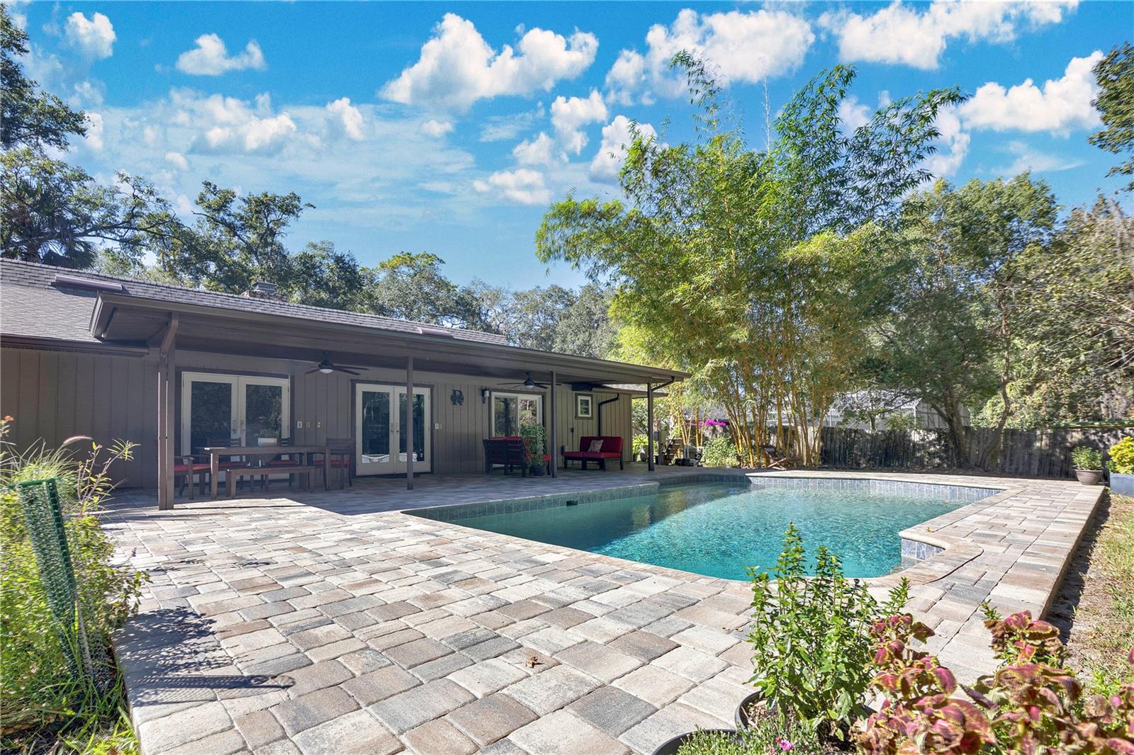 Image 34 of 67 For 312 Riverbend Boulevard