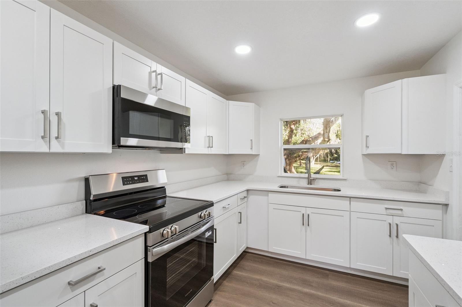 Image 13 of 29 For 3761 Jessup Avenue