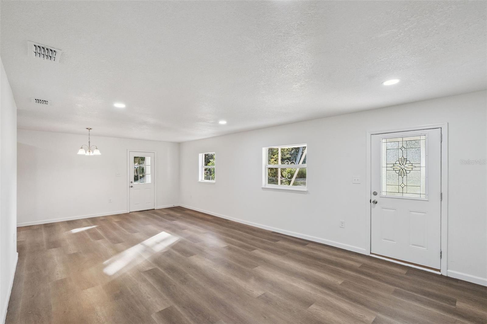 Image 6 of 29 For 3761 Jessup Avenue