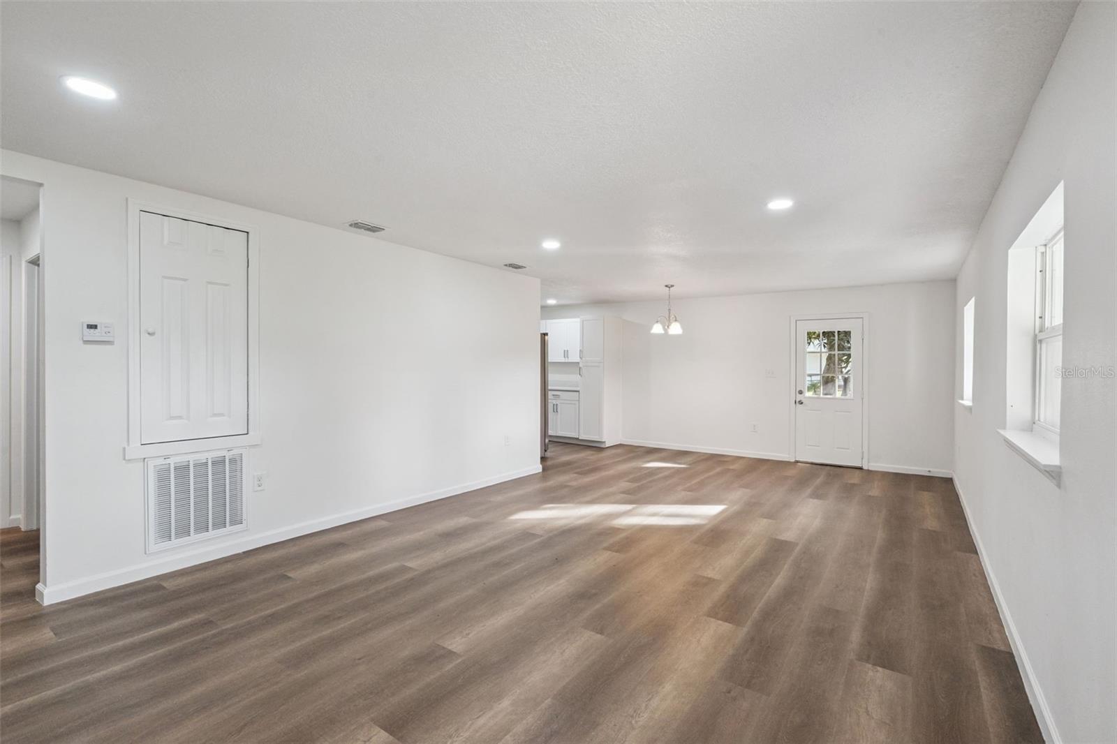 Image 7 of 29 For 3761 Jessup Avenue