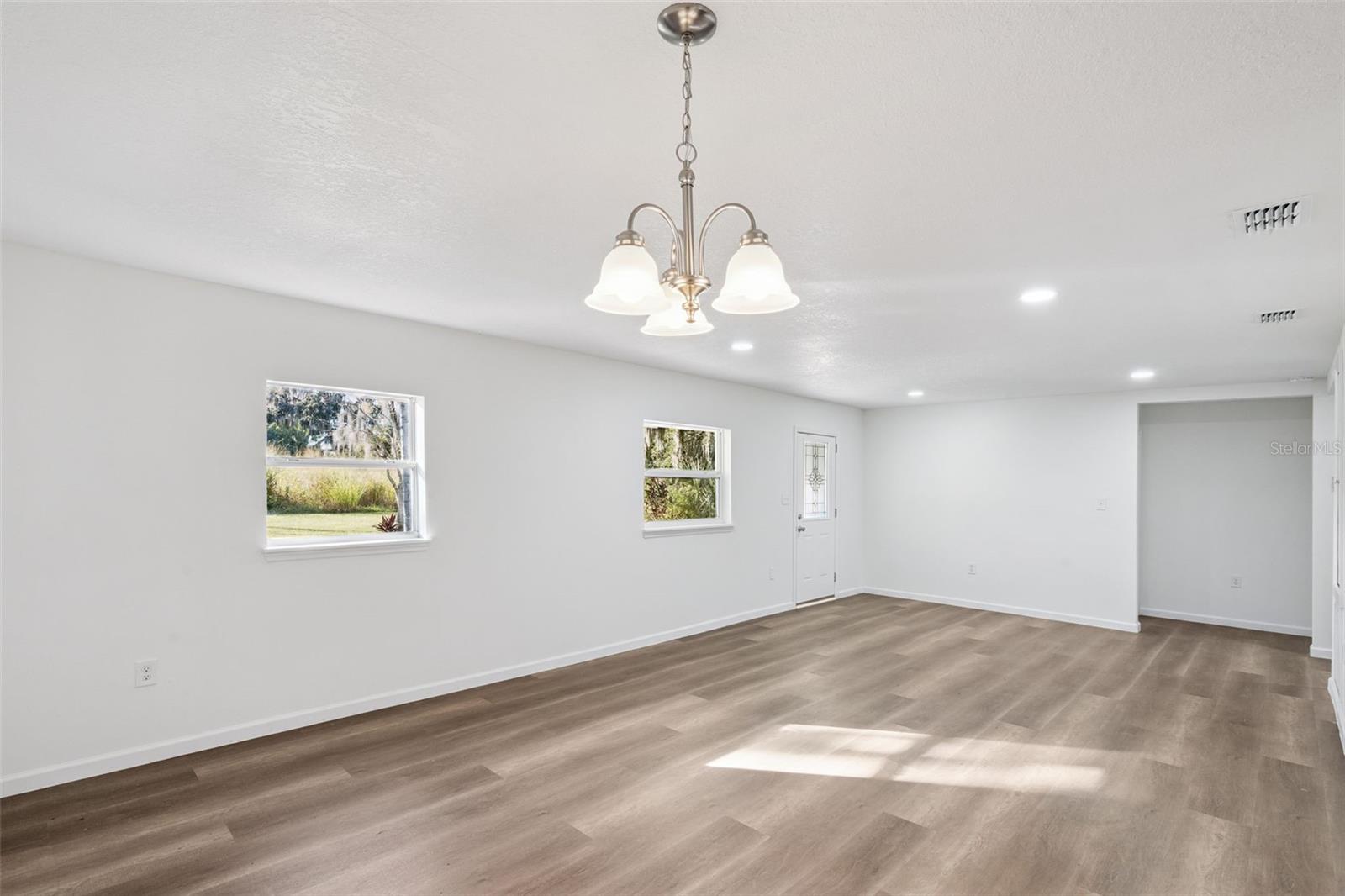 Image 9 of 29 For 3761 Jessup Avenue