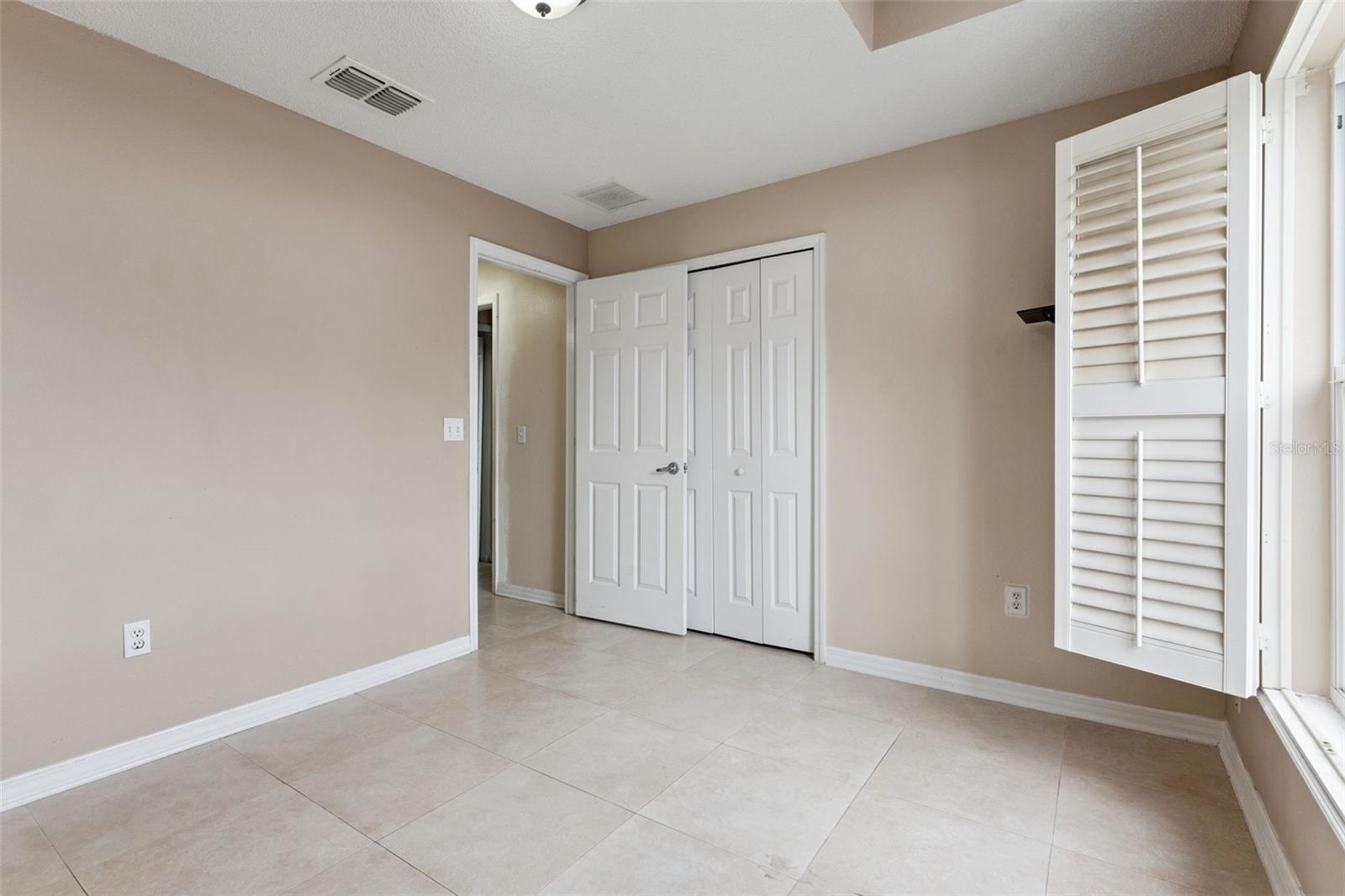 Image 7 of 23 For 1008 Old Barn Road