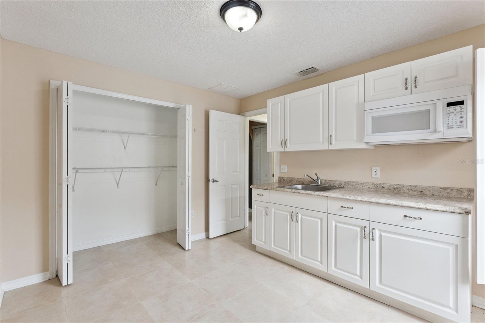 Image 9 of 23 For 1008 Old Barn Road