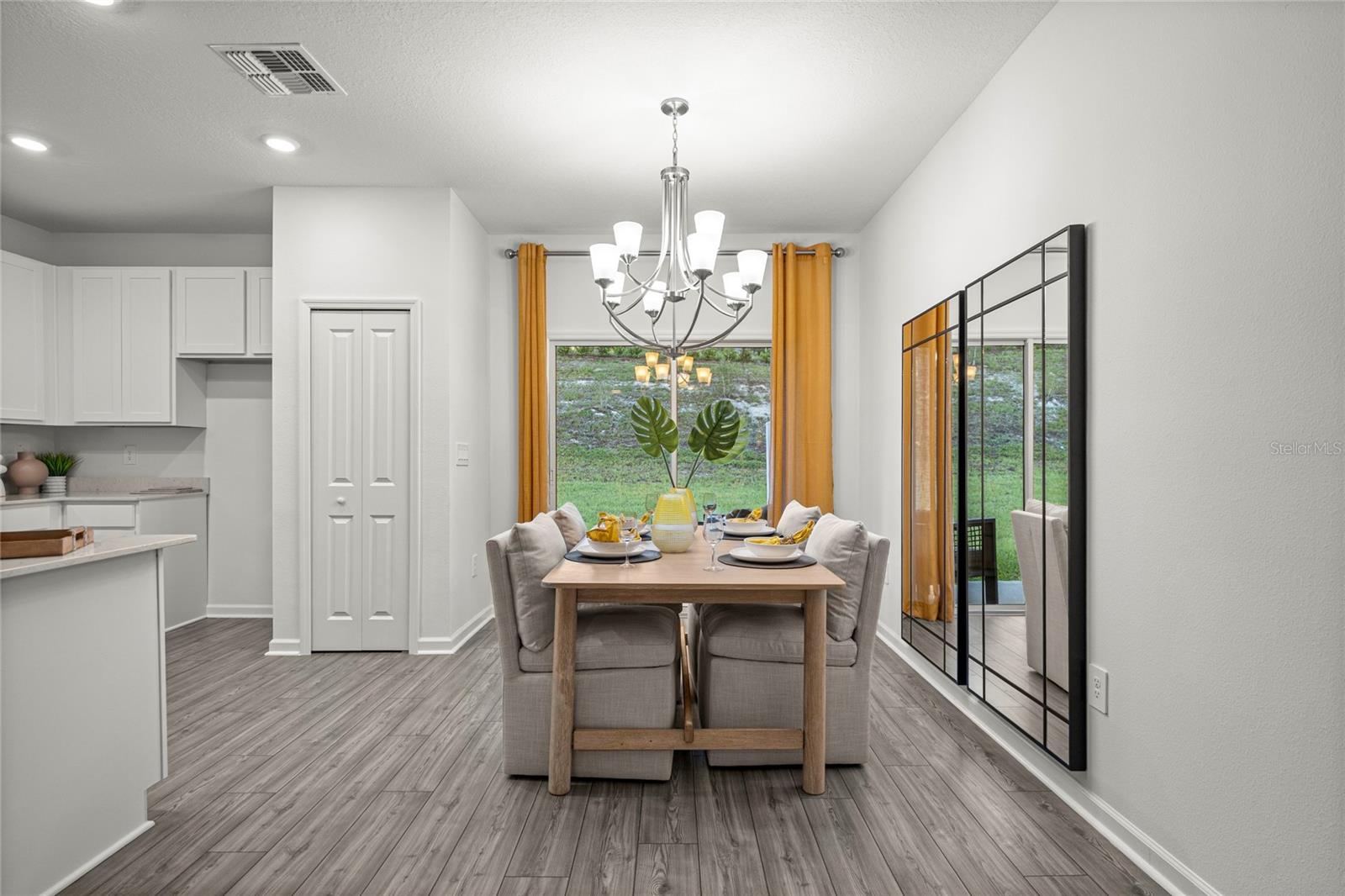 Image 12 of 27 For 16320 145th Drive