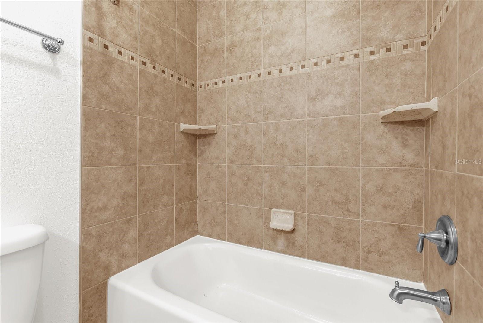 Image 15 of 31 For 2941 Antique Oaks Circle 79