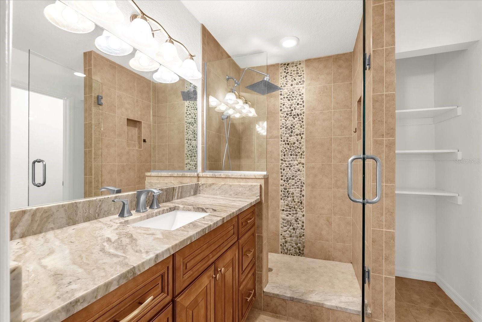 Image 18 of 31 For 2941 Antique Oaks Circle 79