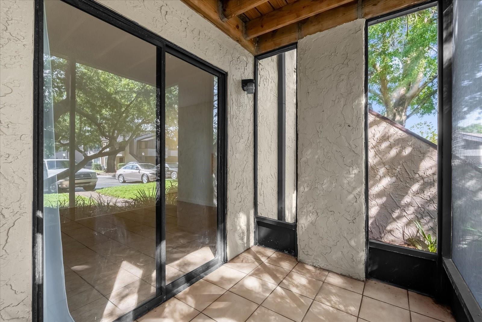 Image 21 of 31 For 2941 Antique Oaks Circle 79