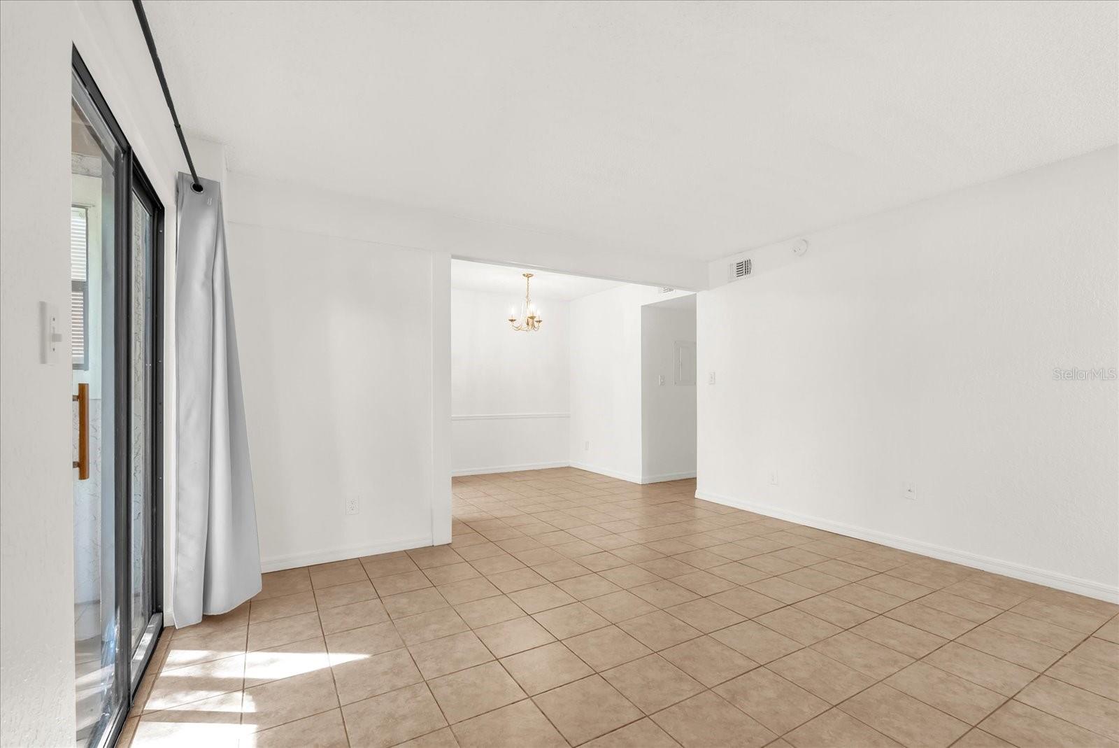 Image 7 of 31 For 2941 Antique Oaks Circle 79