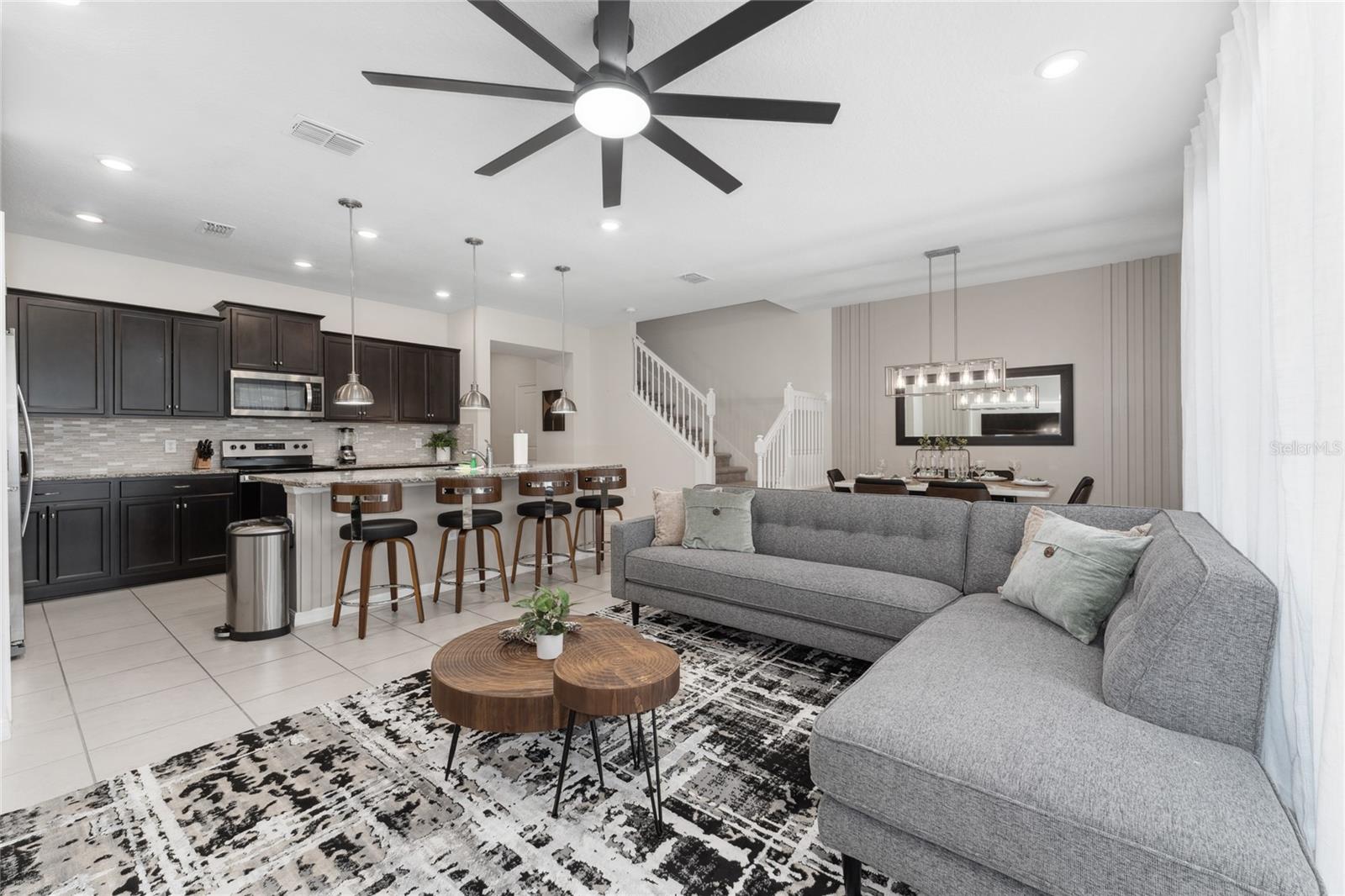 Image 10 of 37 For 127 Jetty Way