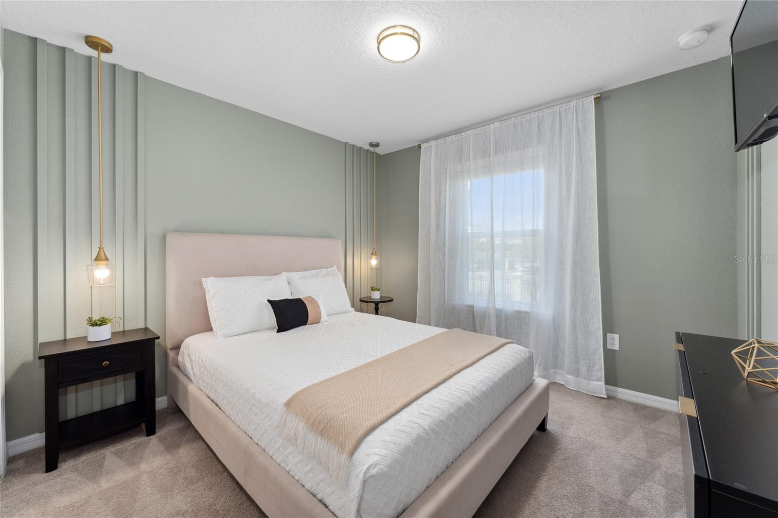 Image 15 of 37 For 127 Jetty Way