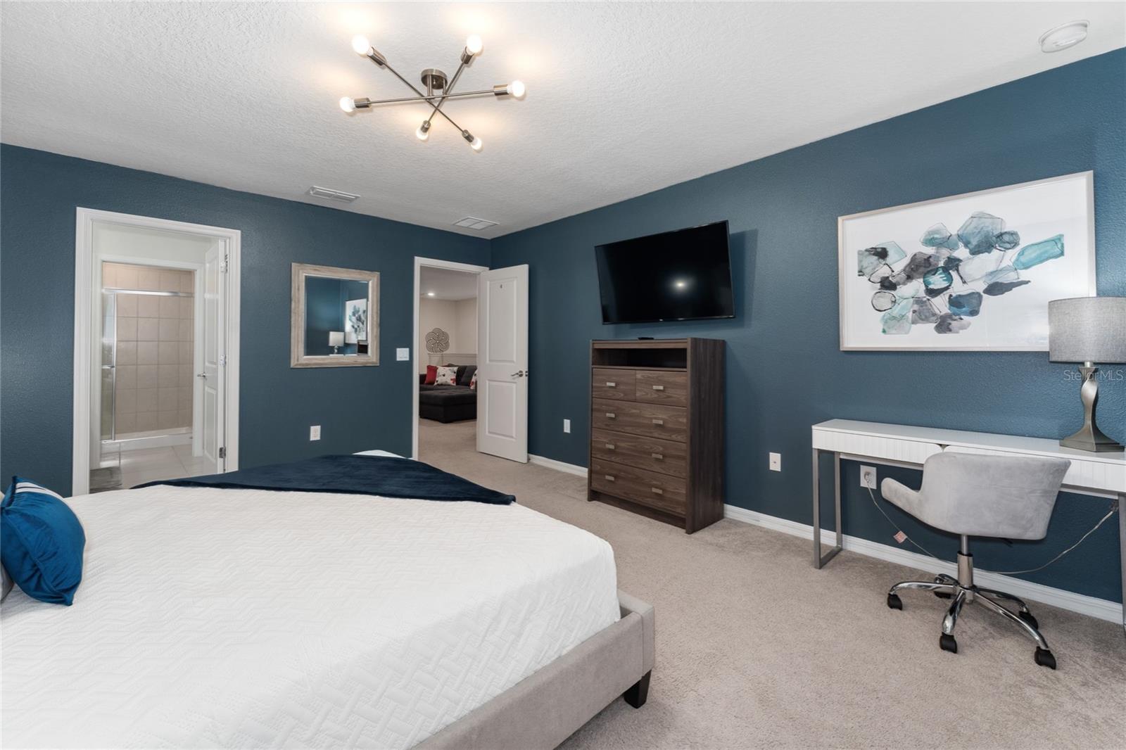 Image 19 of 37 For 127 Jetty Way