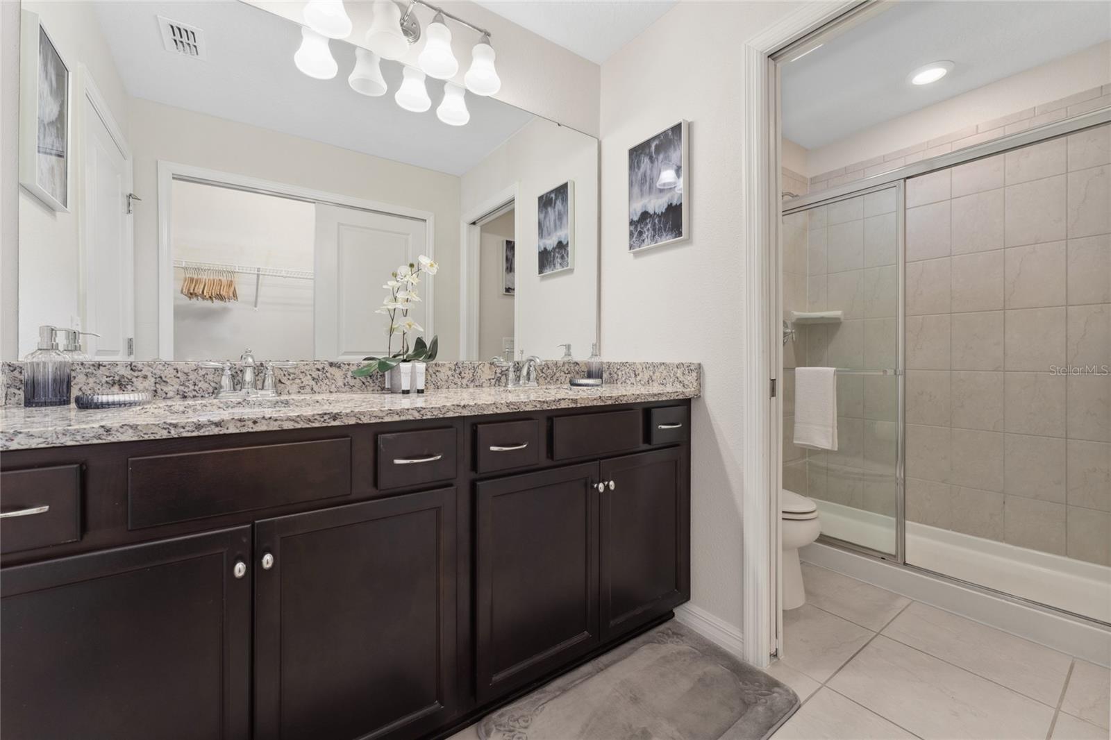 Image 20 of 37 For 127 Jetty Way