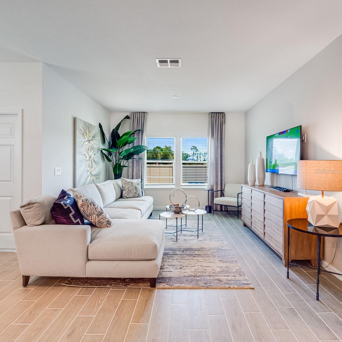 Image 10 of 66 For 3643 37th Court