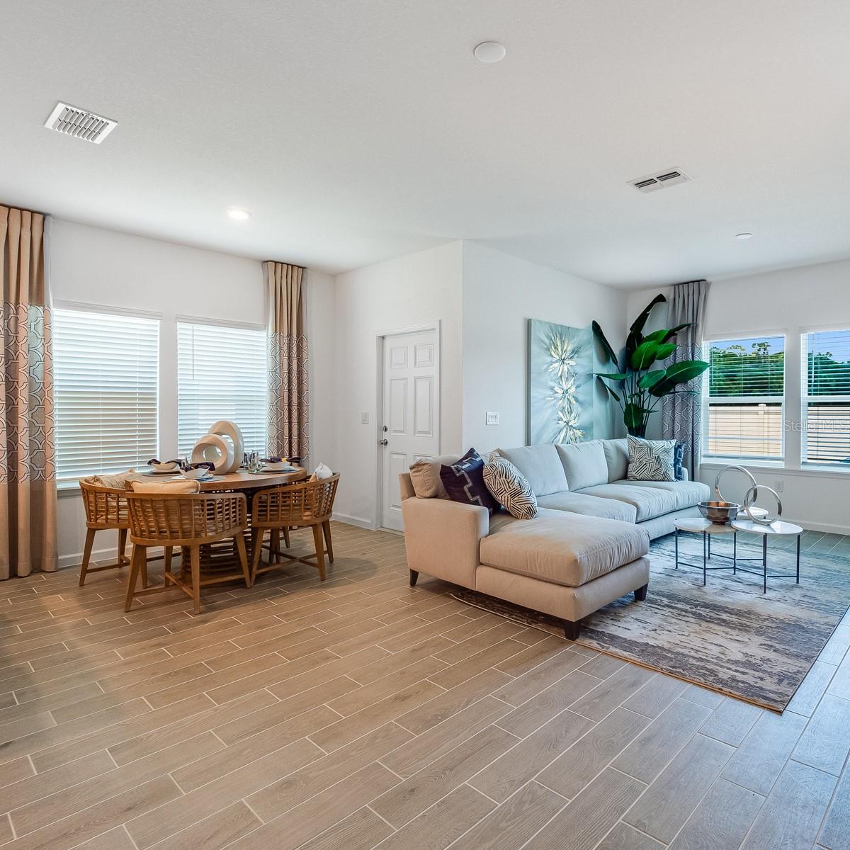 Image 26 of 66 For 3643 37th Court