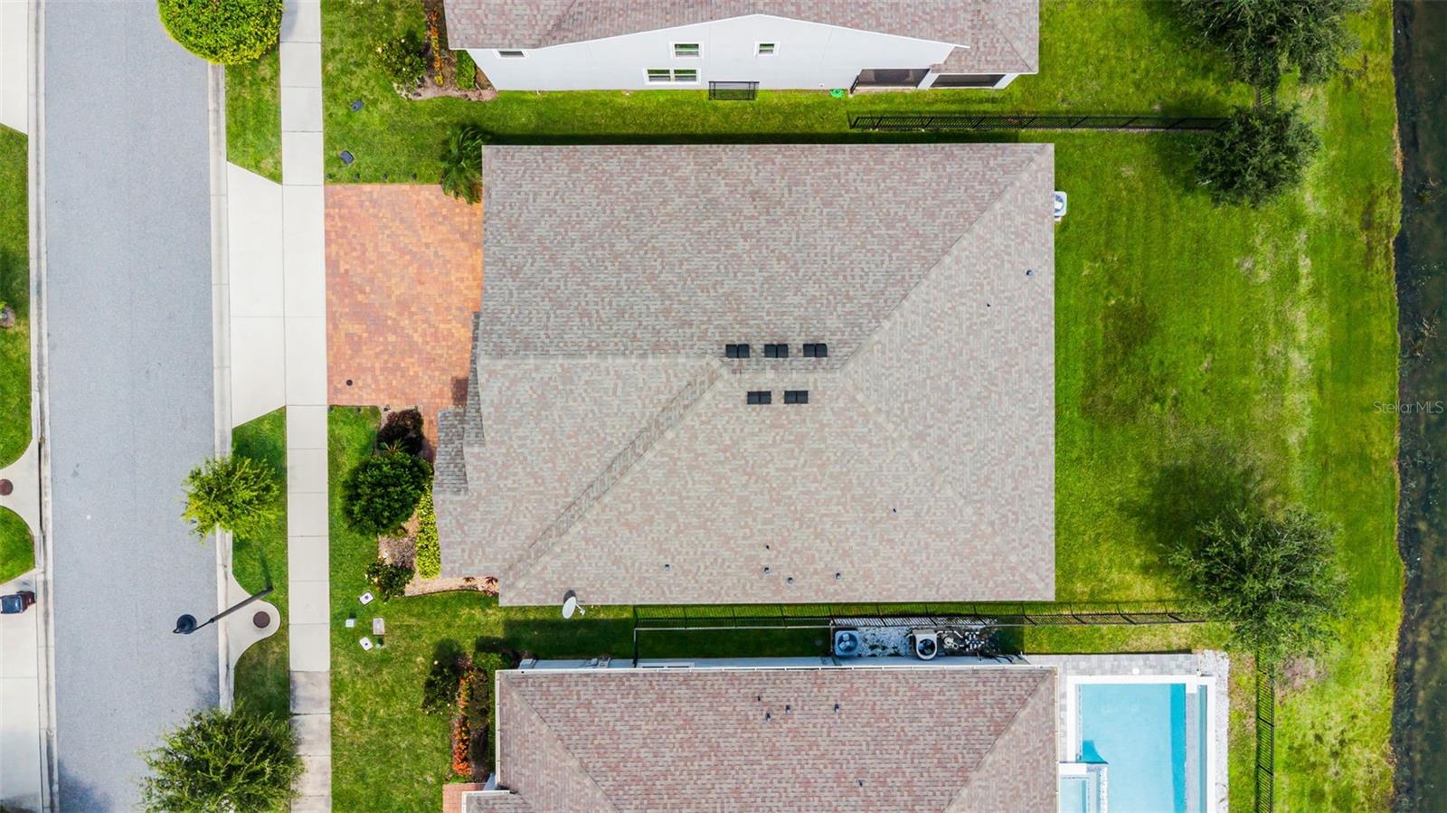 Image 11 of 35 For 4920 Blanche Court