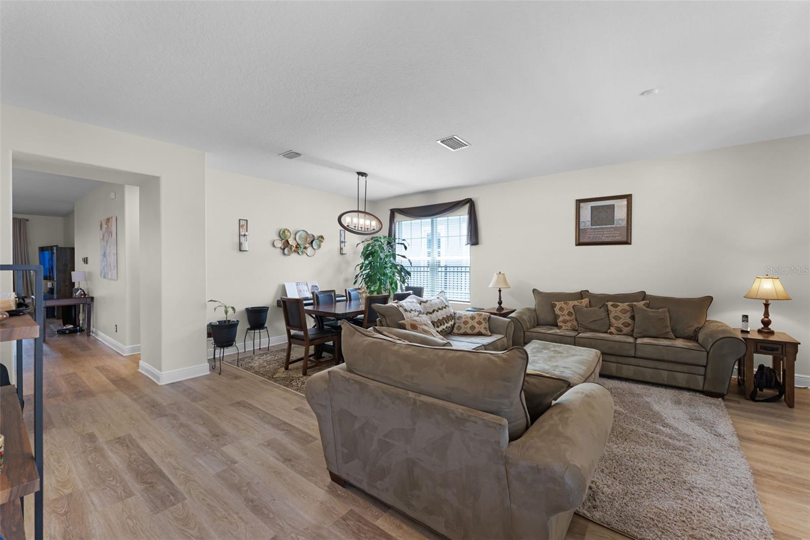 Image 18 of 35 For 4920 Blanche Court