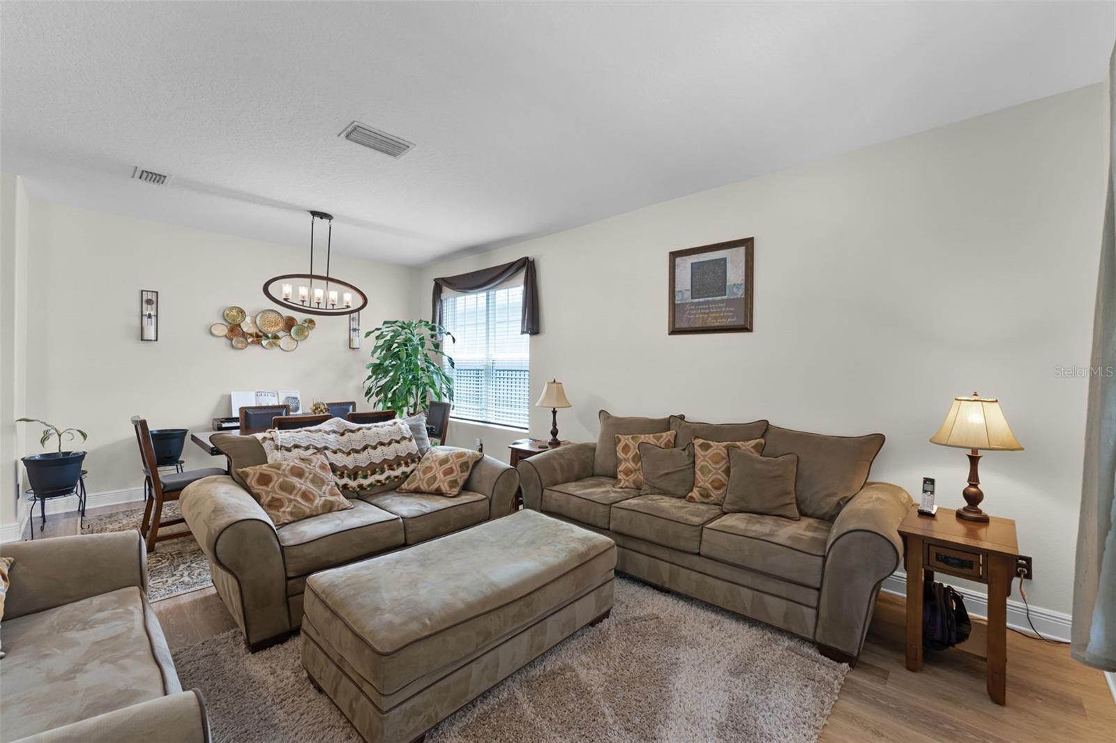 Image 19 of 35 For 4920 Blanche Court