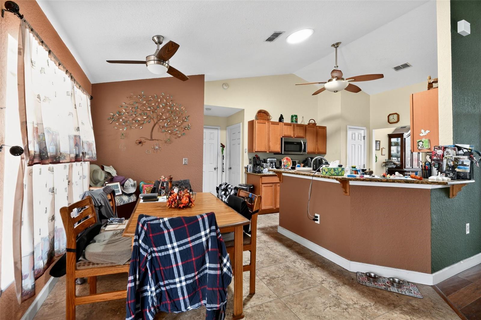 Listing photo id 16 for Address Not Provided