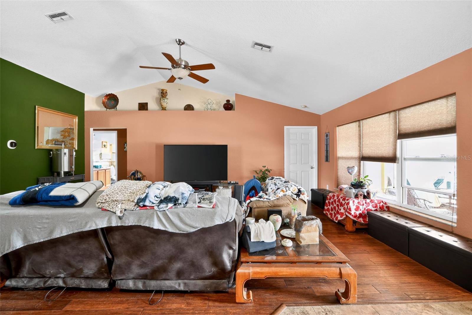 Listing photo id 5 for Address Not Provided