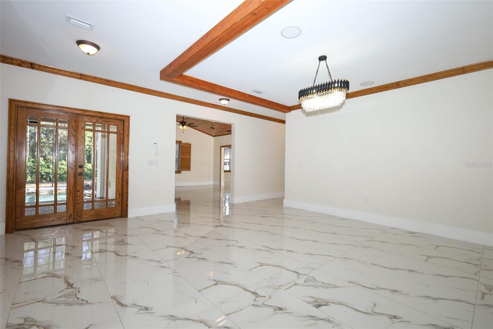 Image 16 of 95 For 27012 Grand Oak Lane