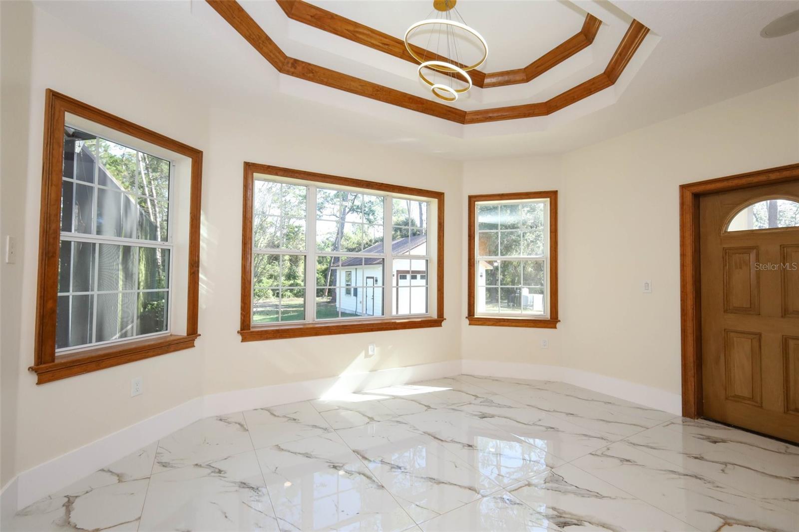 Image 23 of 95 For 27012 Grand Oak Lane