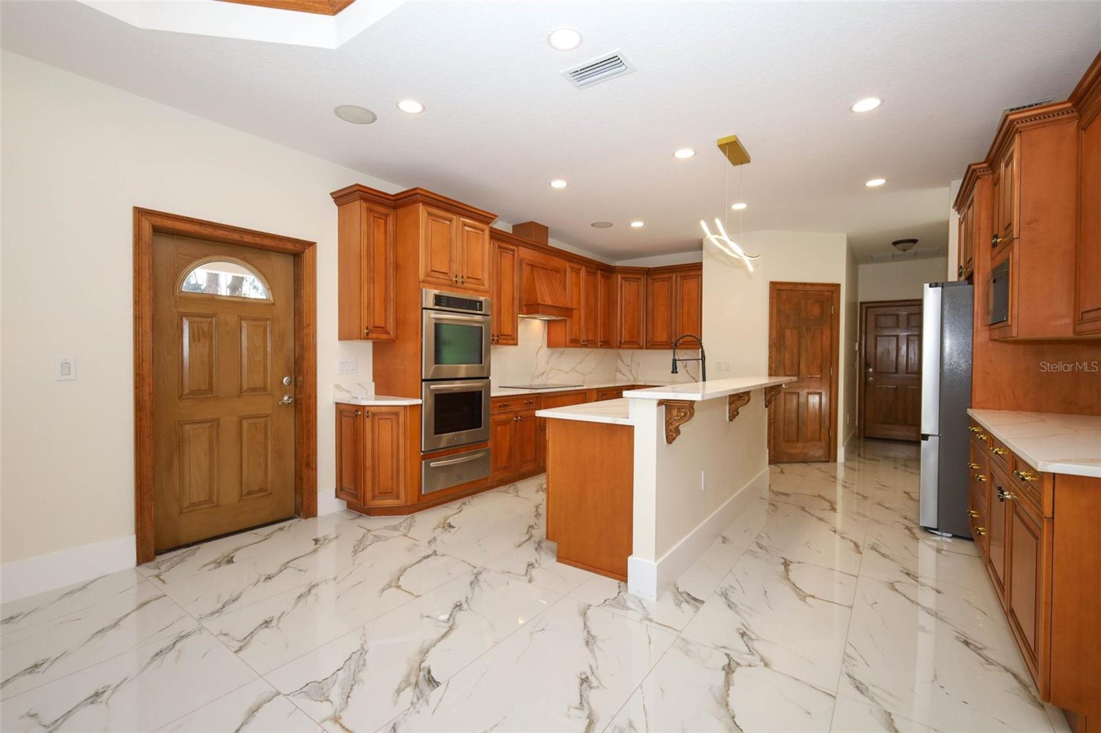 Image 28 of 95 For 27012 Grand Oak Lane