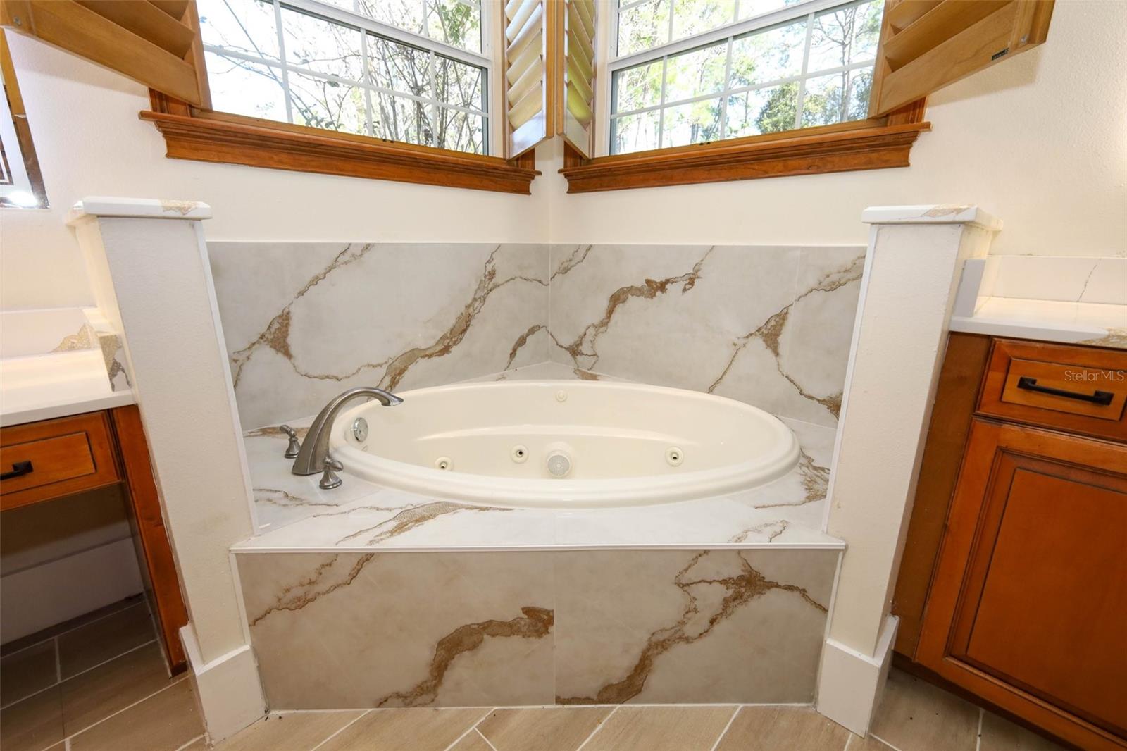 Image 39 of 95 For 27012 Grand Oak Lane