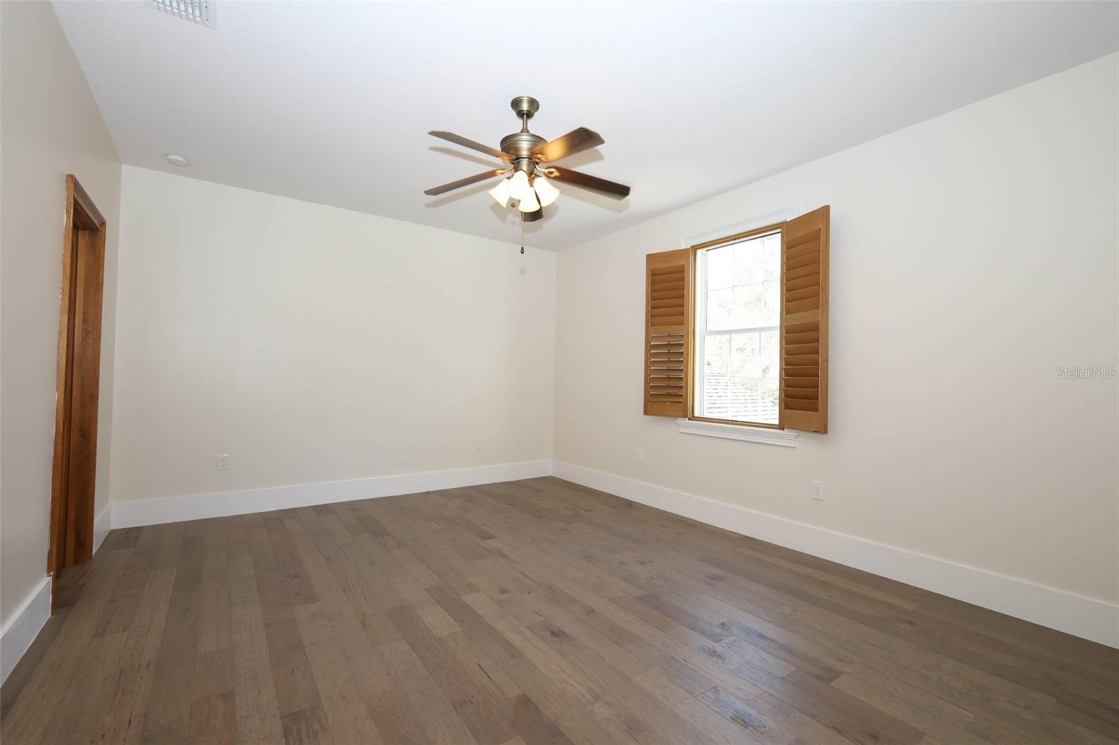 Image 49 of 95 For 27012 Grand Oak Lane