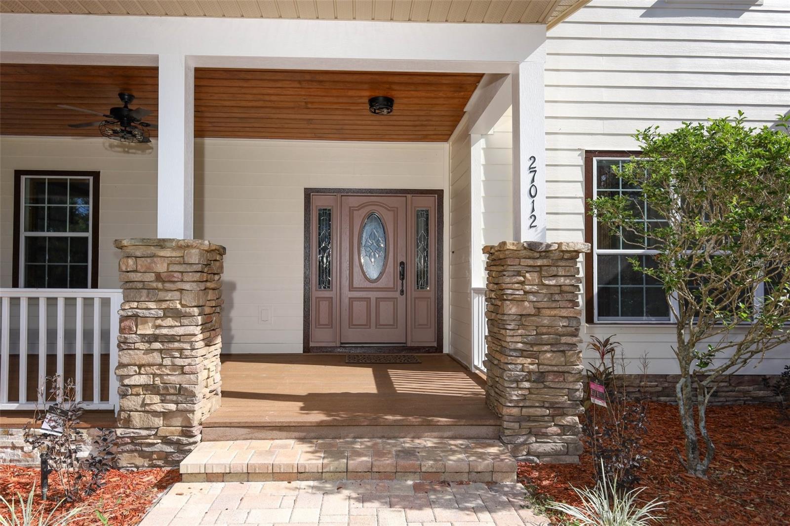 Image 9 of 95 For 27012 Grand Oak Lane