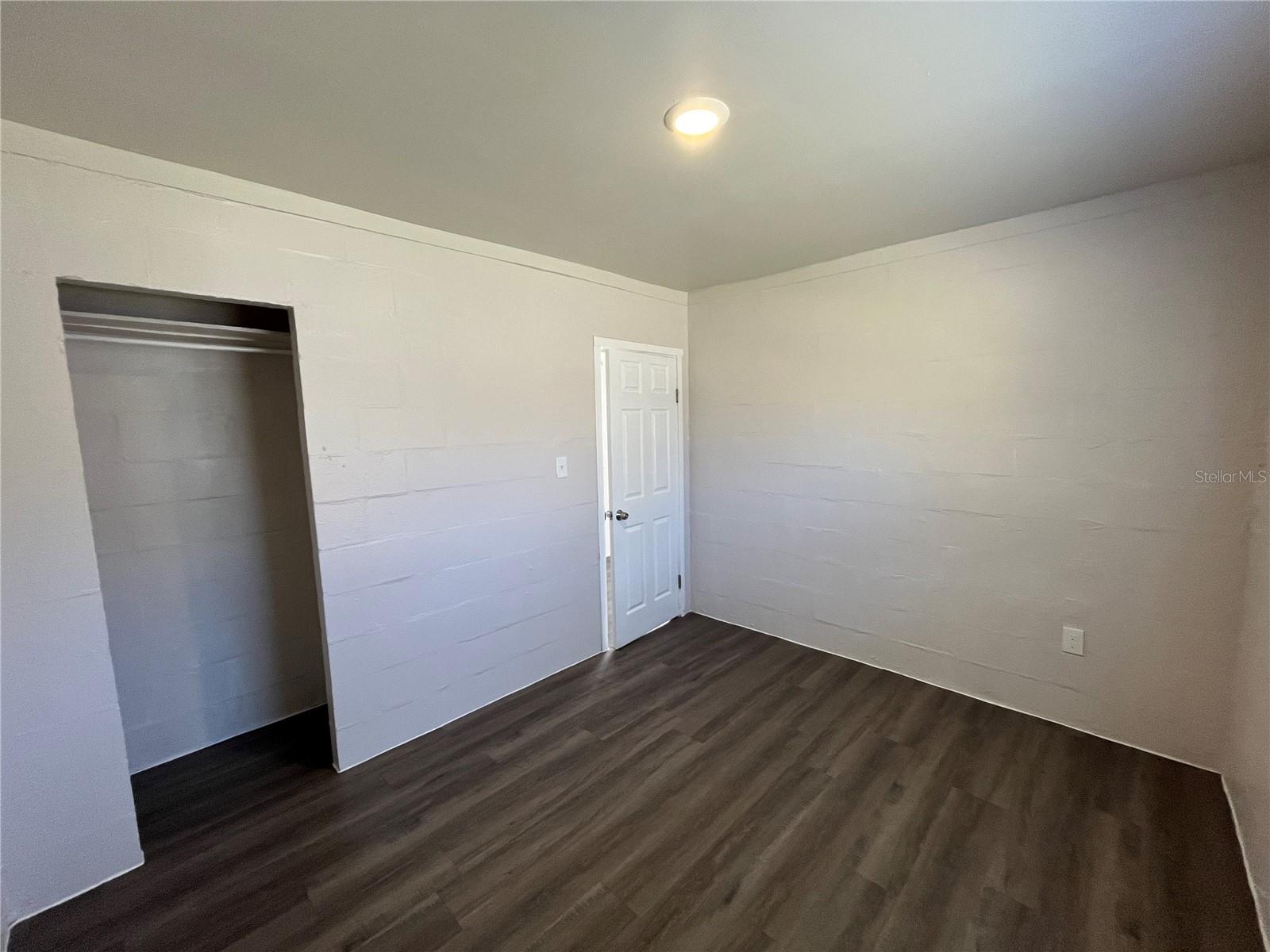 Image 9 of 13 For 1339 Winnifred Street