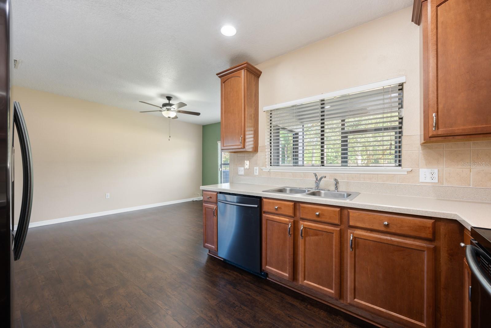 Image 10 of 29 For 2534 Seven Oaks Drive