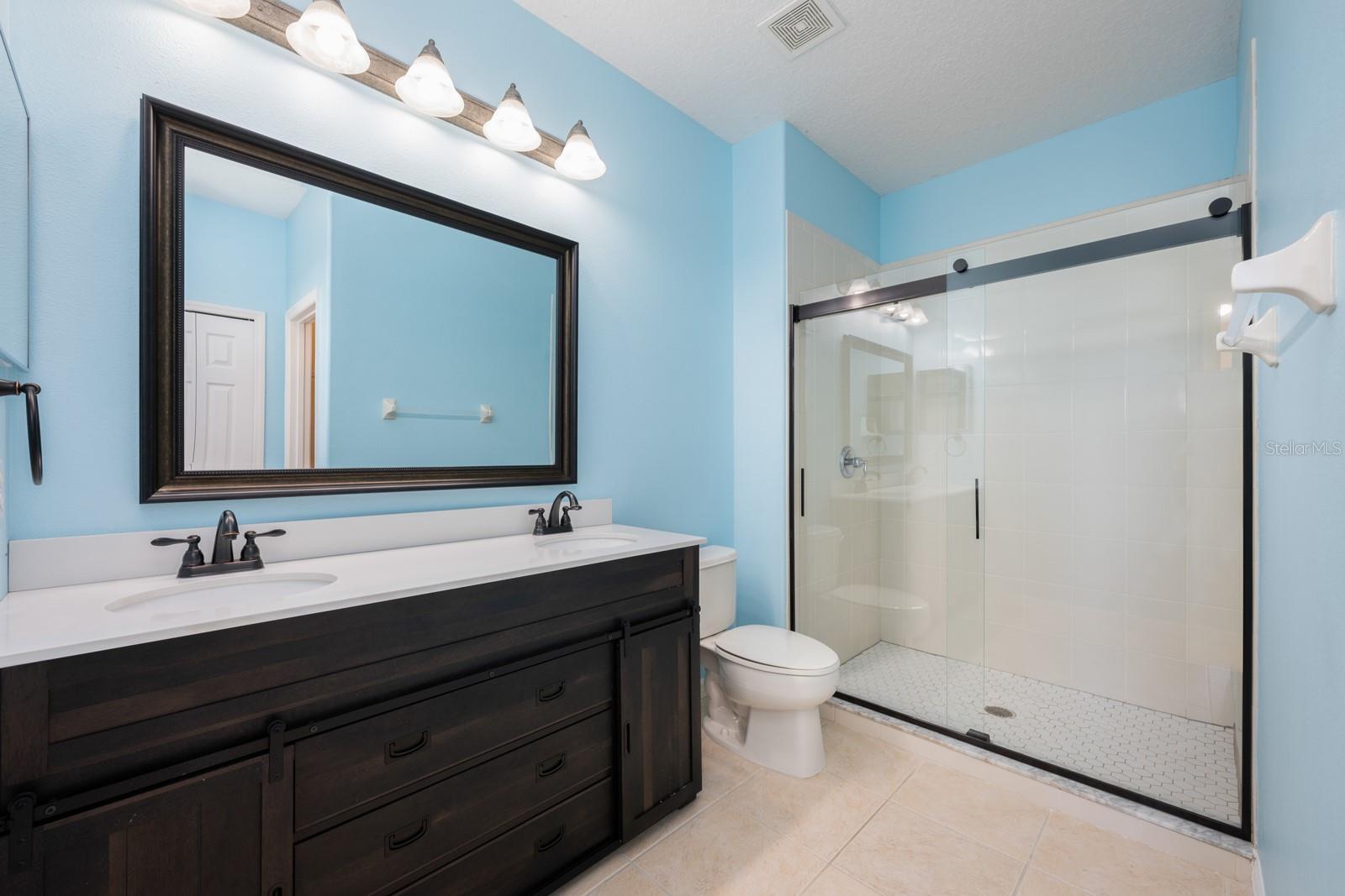 Image 20 of 29 For 2534 Seven Oaks Drive