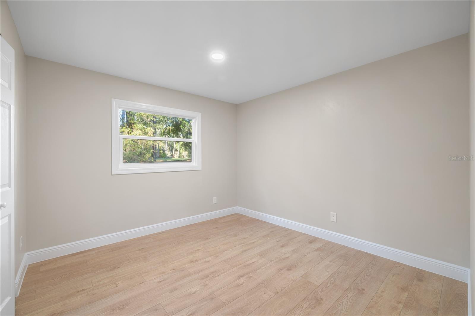 Image 31 of 53 For 20045 88th Place Road