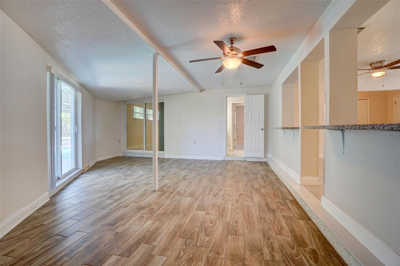 Image 14 of 33 For 4337 Georgetown Drive