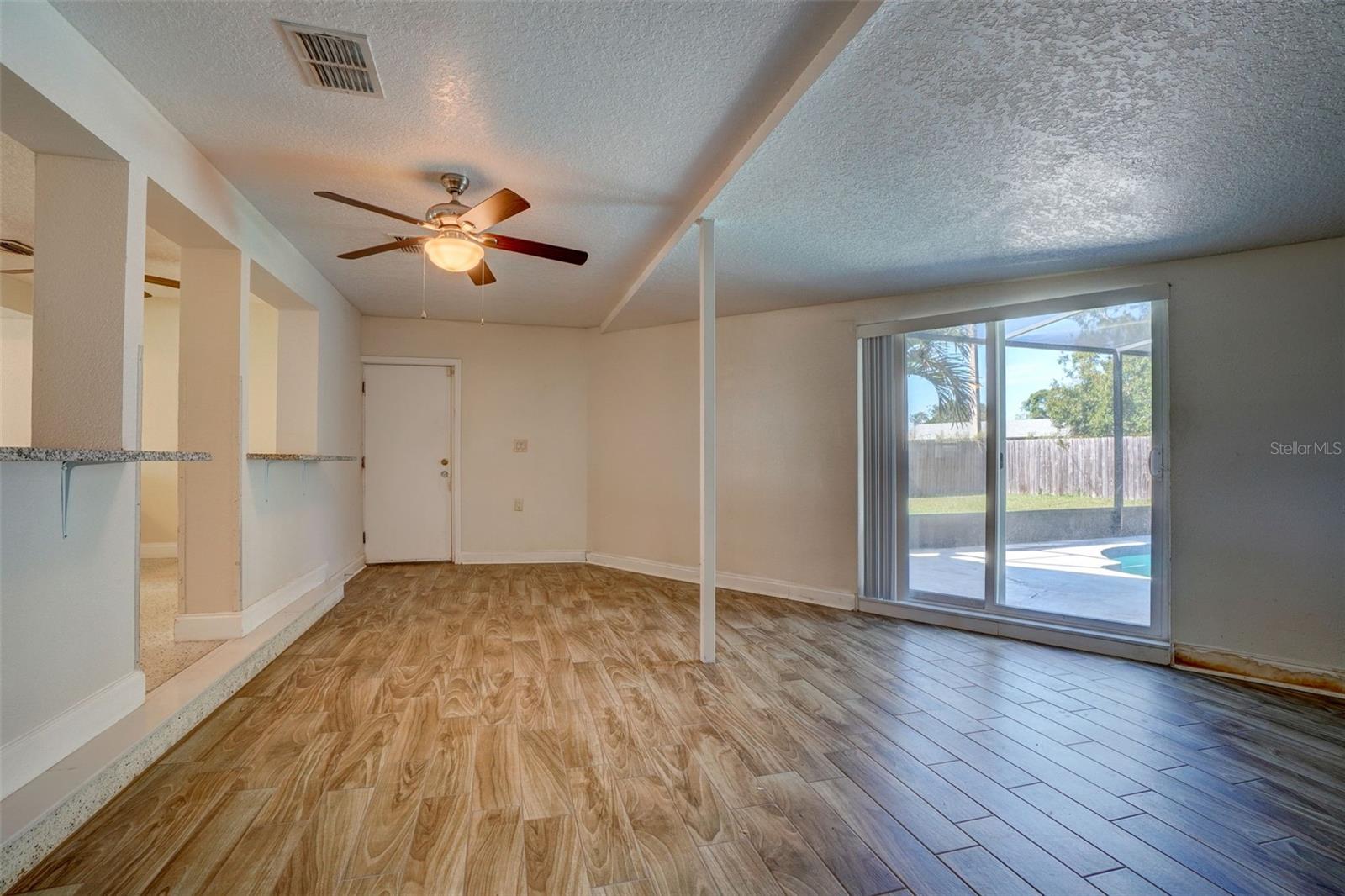 Image 15 of 33 For 4337 Georgetown Drive