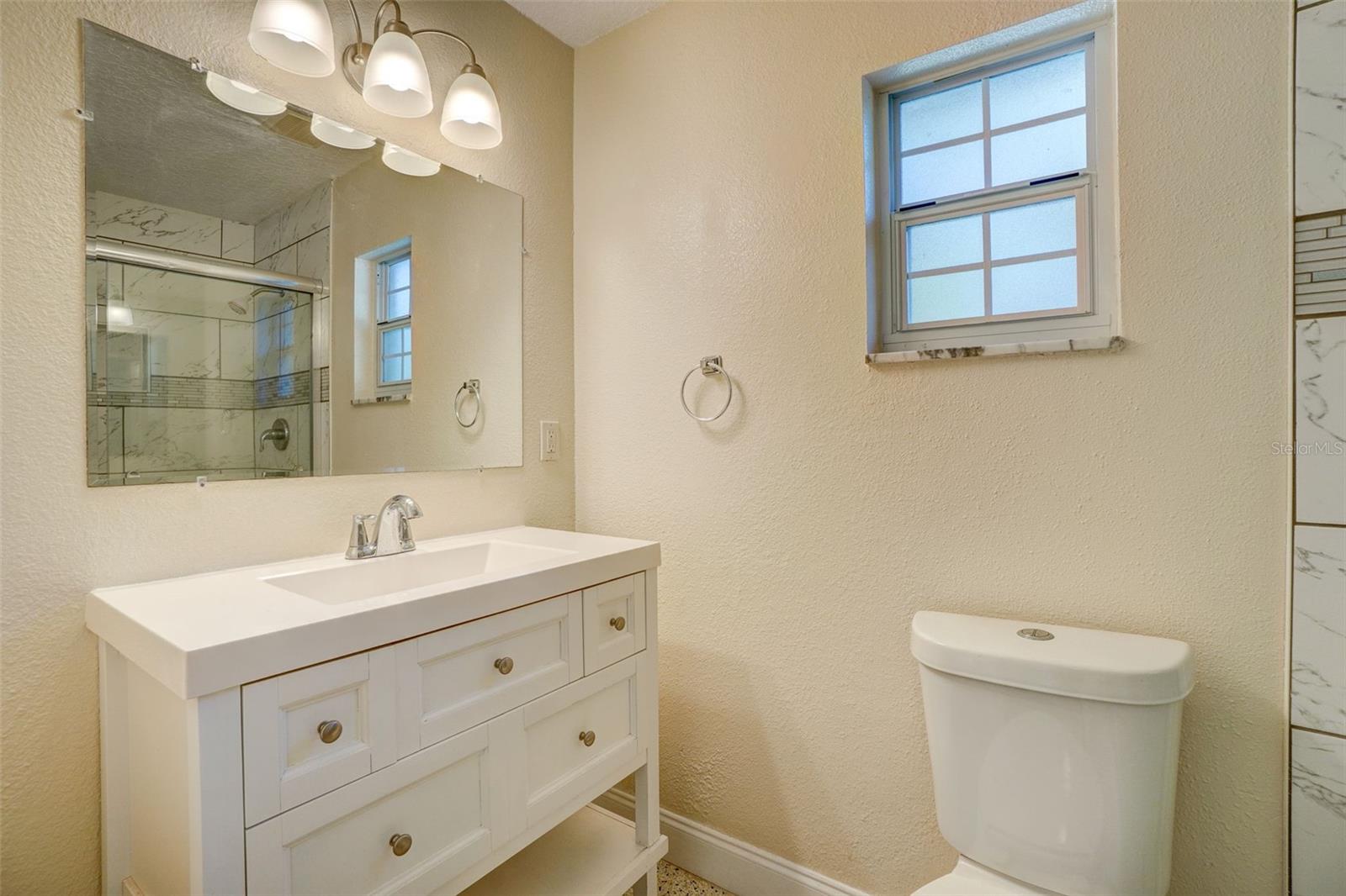 Image 19 of 33 For 4337 Georgetown Drive