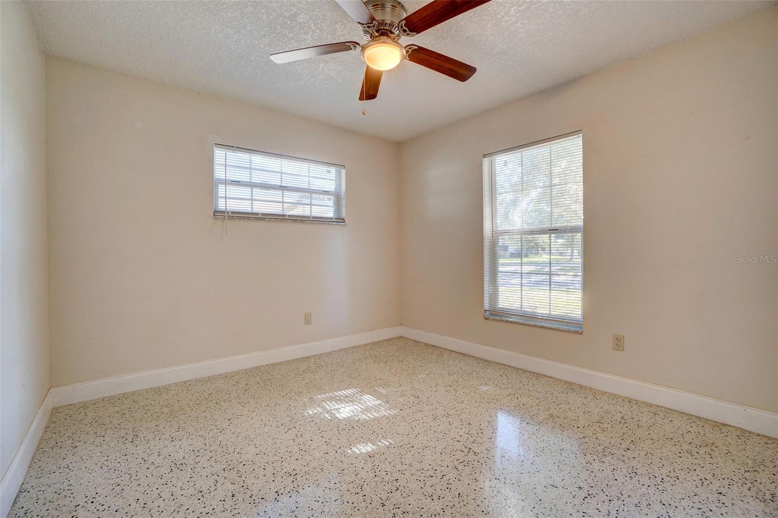 Image 21 of 33 For 4337 Georgetown Drive