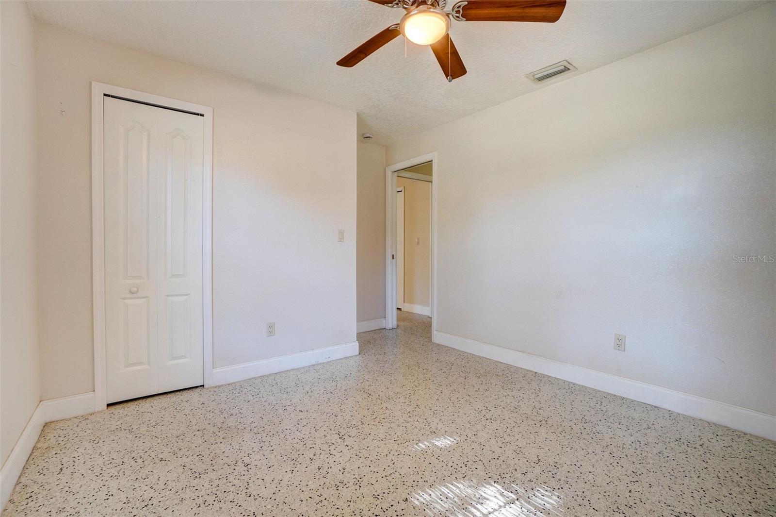 Image 22 of 33 For 4337 Georgetown Drive