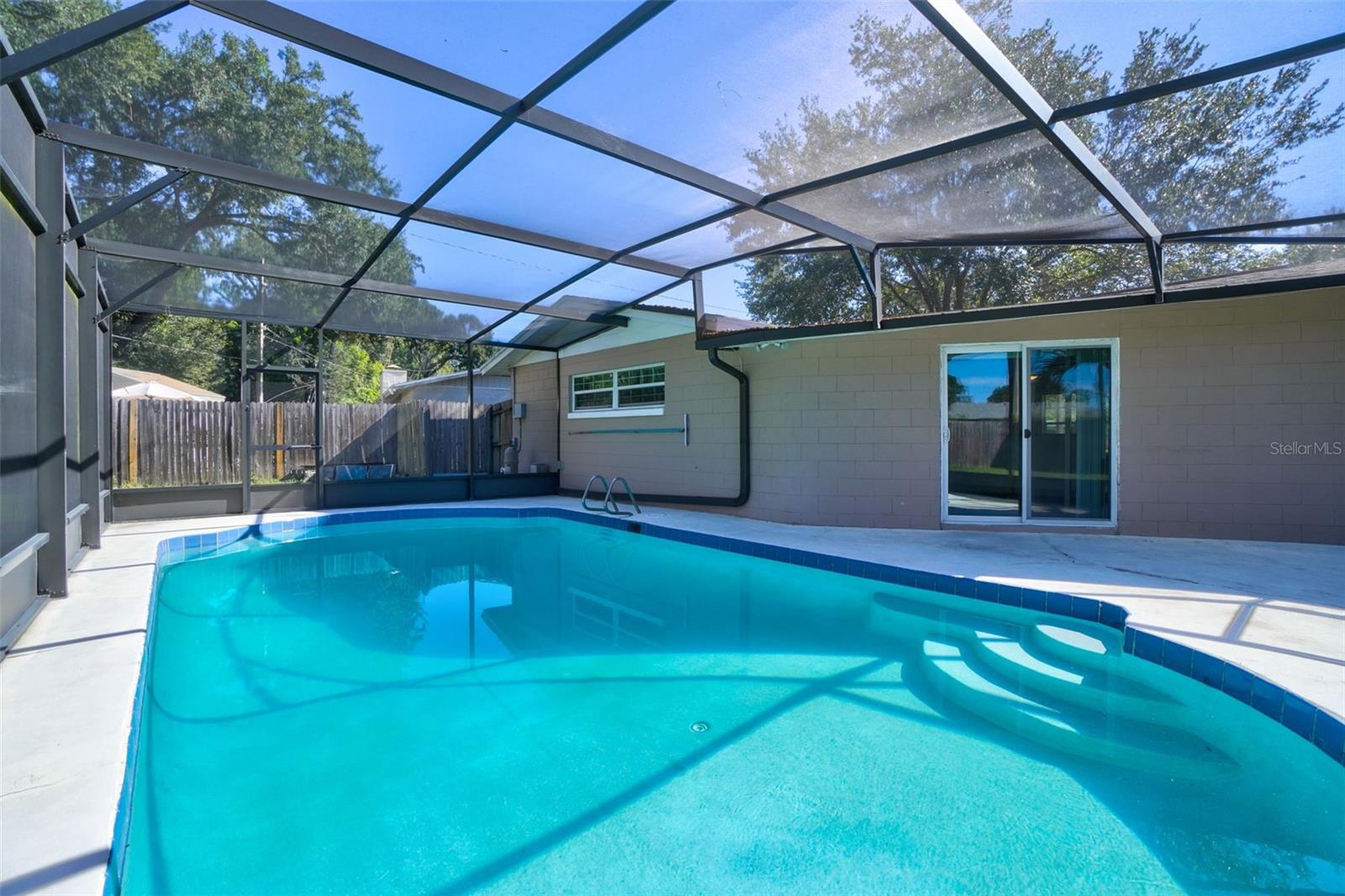 Image 28 of 33 For 4337 Georgetown Drive