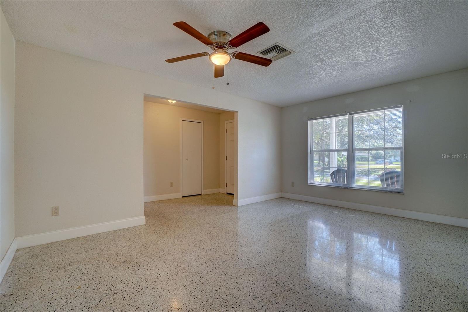 Image 4 of 33 For 4337 Georgetown Drive