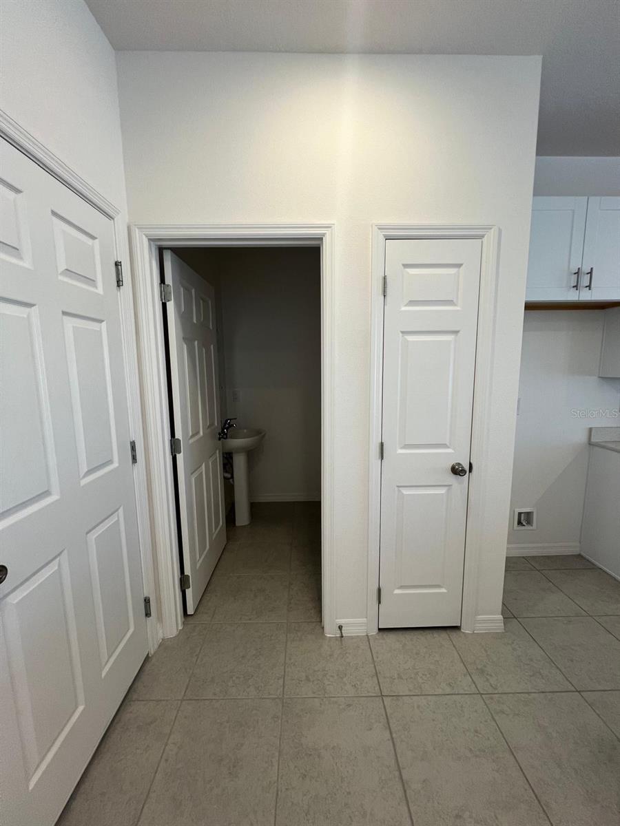 Image 14 of 17 For 1230 Wycliffe Way