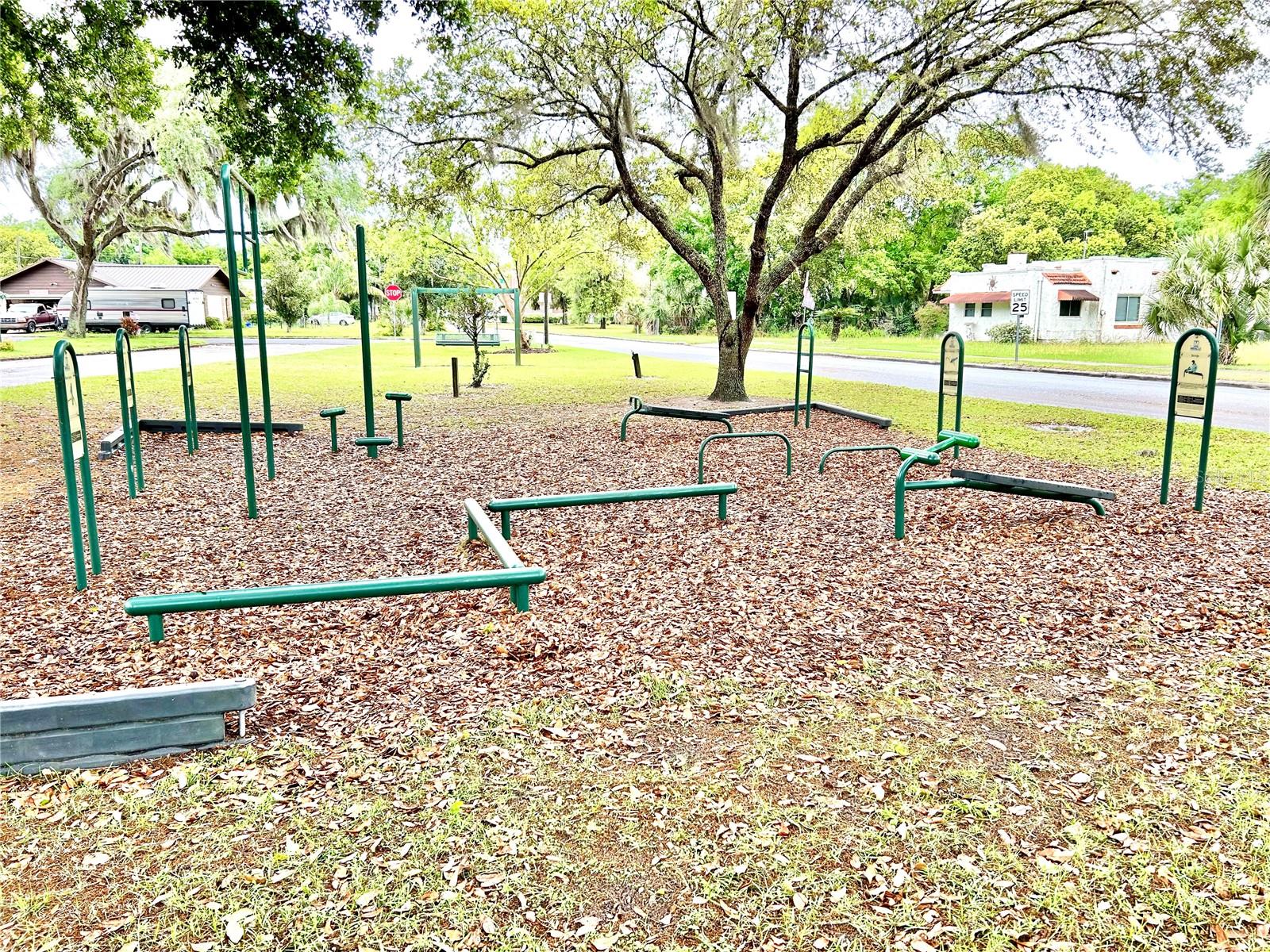 Image 26 of 26 For 530 Park Avenue 532