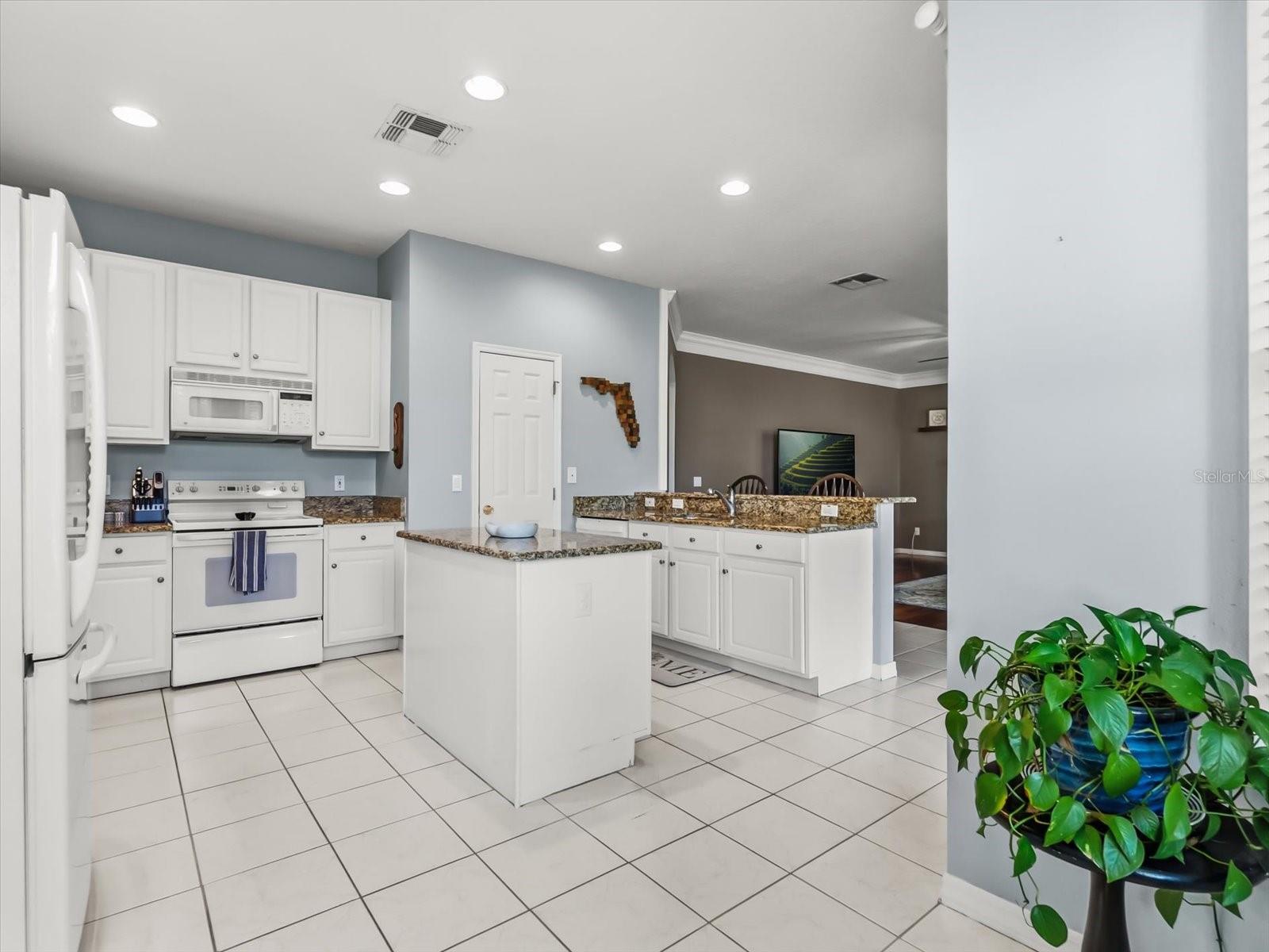 Image 9 of 39 For 4030 Evander Drive