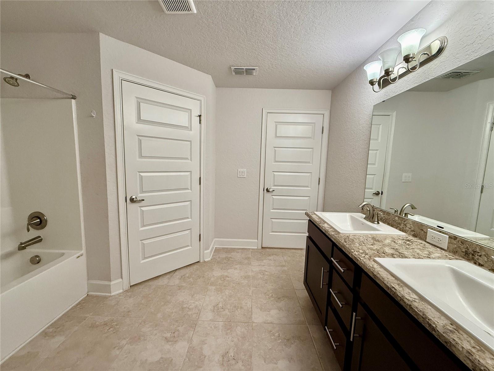 Image 14 of 22 For 330 Citrus Pointe Drive