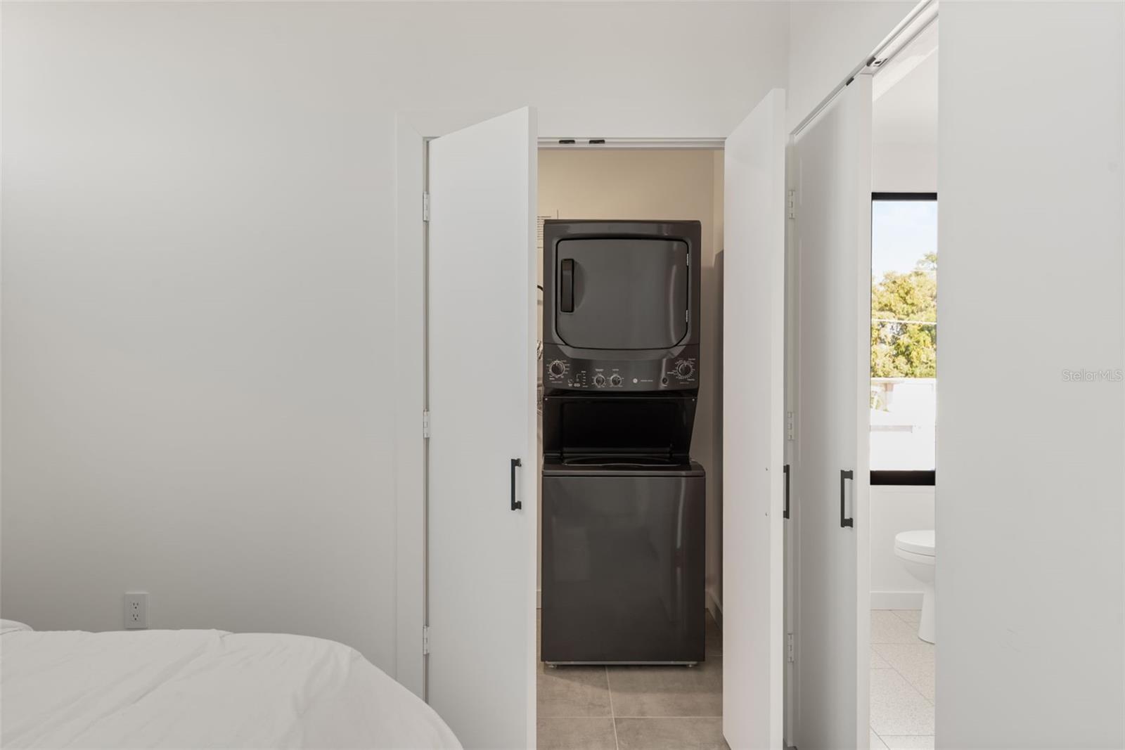 Image 48 of 53 For 870 Carver Street