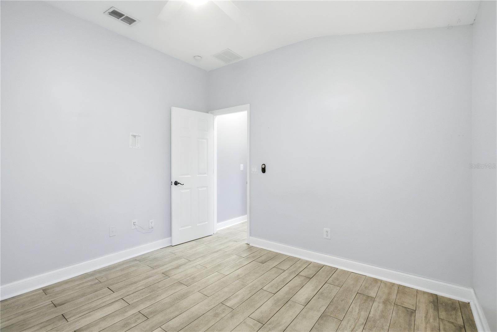 Image 26 of 46 For 3703 Moon Dancer Place