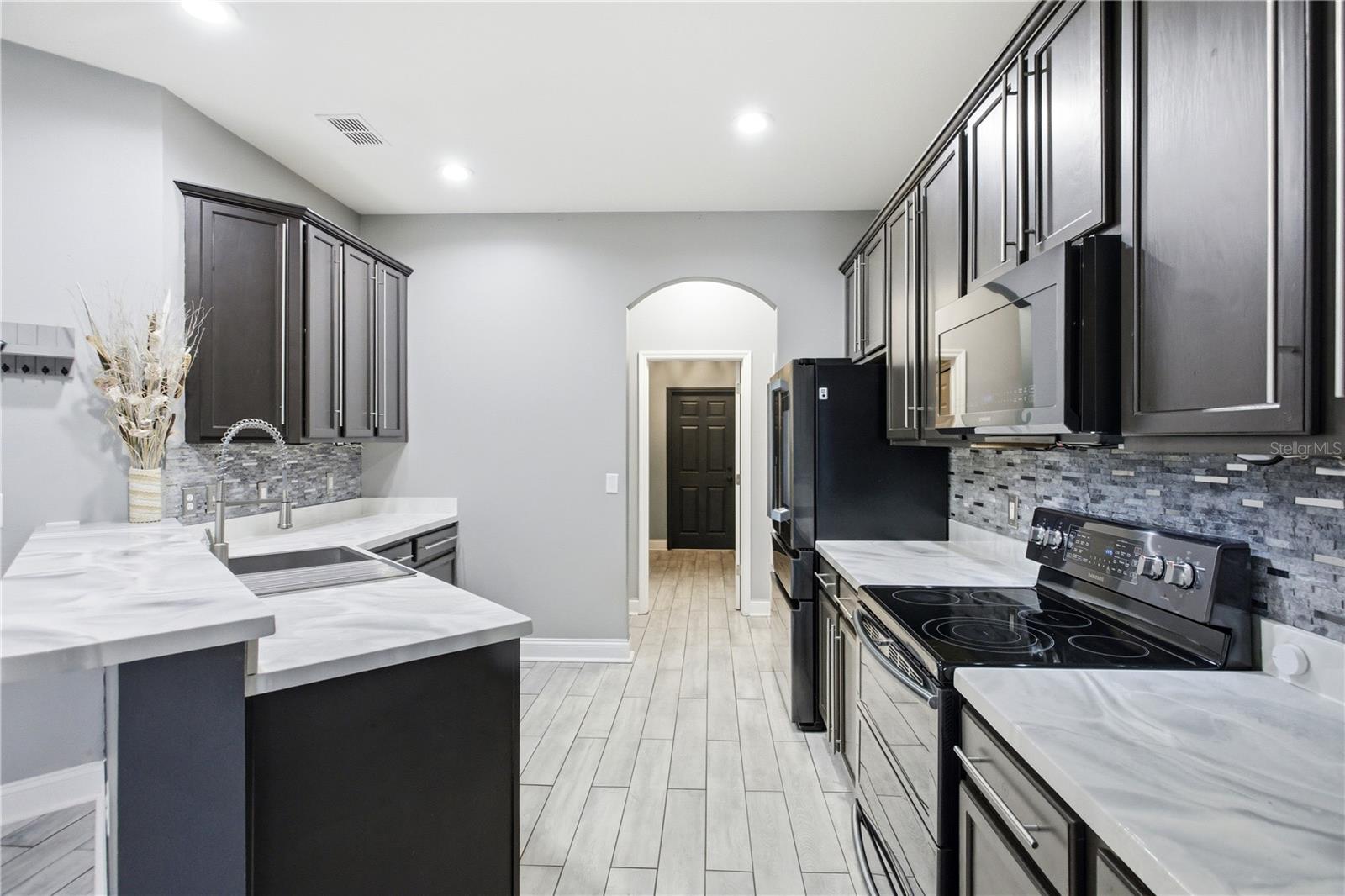 Image 8 of 46 For 3703 Moon Dancer Place