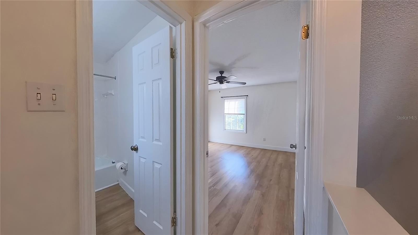 Image 10 of 25 For 111 Georgetown Drive 111