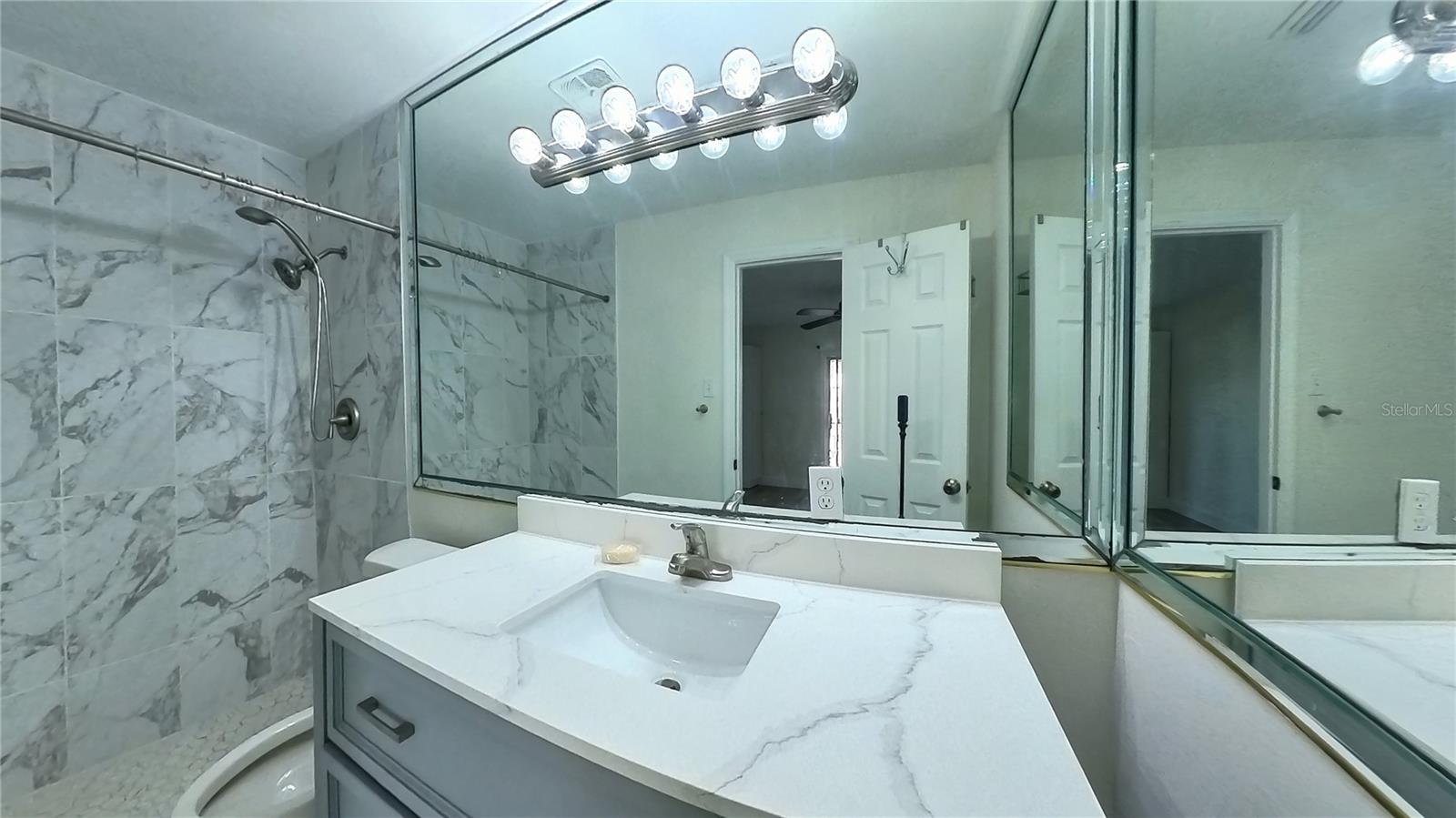 Image 15 of 25 For 111 Georgetown Drive 111