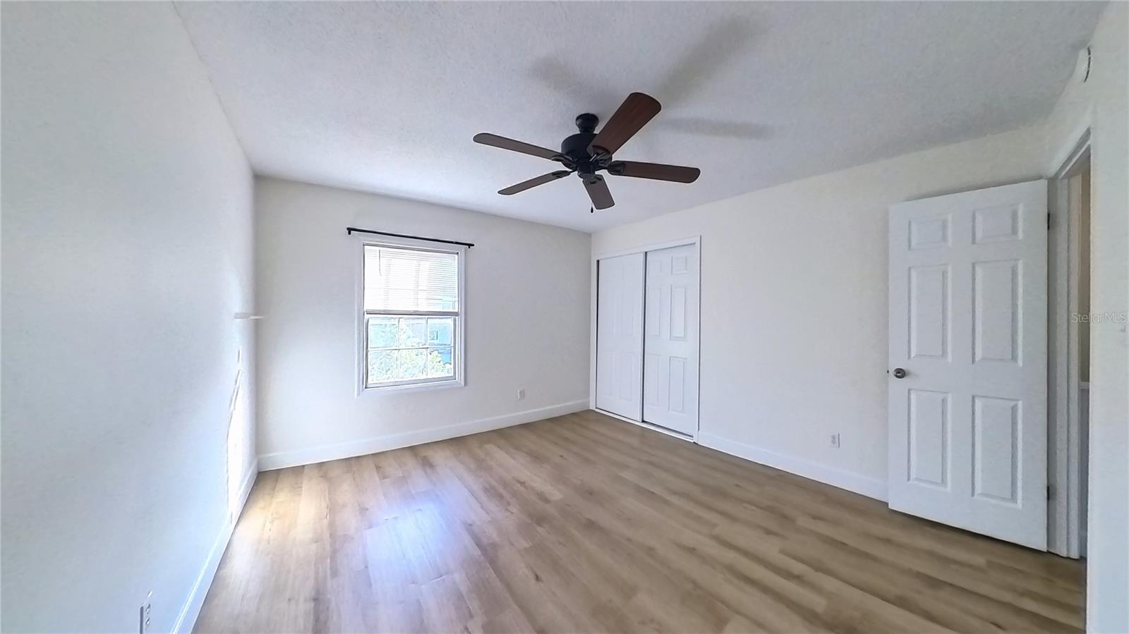 Image 18 of 25 For 111 Georgetown Drive 111